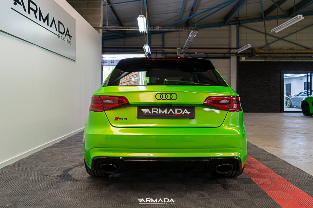 Total covering Hexis Wasabi Green sur une Audi RS3 par Armada Racing