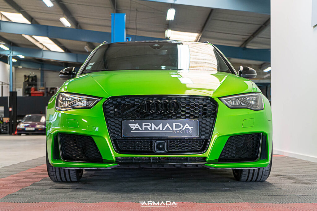 Total covering Hexis Wasabi Green sur une Audi RS3 par Armada Racing