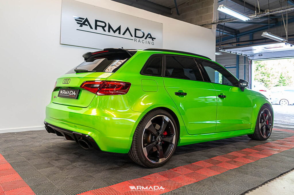 Total covering Hexis Wasabi Green sur une Audi RS3 par Armada Racing